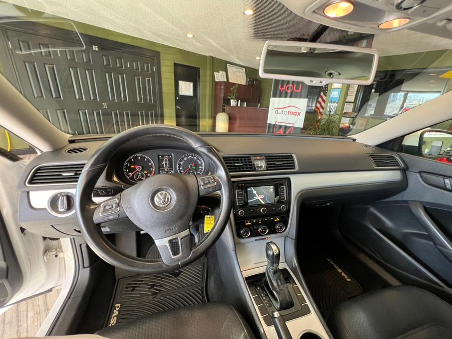 2013 Volkswagen Passat 4dr Sdn 2.5L Auto SE w/Sunroof PZEV, available for sale in West Hartford, Connecticut | AutoMax. West Hartford, Connecticut 2013 Volkswagen Passat 4dr Sdn 2.5L Auto SE w/Sunroof PZEV, available for sale in West Hartford, Connecticut | AutoMax. West Hartford, Connecticut