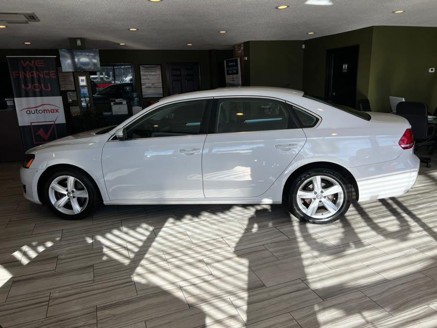 2013 Volkswagen Passat 4dr Sdn 2.5L Auto SE w/Sunroof PZEV, available for sale in West Hartford, Connecticut | AutoMax. West Hartford, Connecticut 2013 Volkswagen Passat 4dr Sdn 2.5L Auto SE w/Sunroof PZEV, available for sale in West Hartford, Connecticut | AutoMax. West Hartford, Connecticut