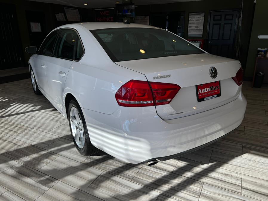 2013 Volkswagen Passat 4dr Sdn 2.5L Auto SE w/Sunroof PZEV, available for sale in West Hartford, Connecticut | AutoMax. West Hartford, Connecticut 2013 Volkswagen Passat 4dr Sdn 2.5L Auto SE w/Sunroof PZEV, available for sale in West Hartford, Connecticut | AutoMax. West Hartford, Connecticut
