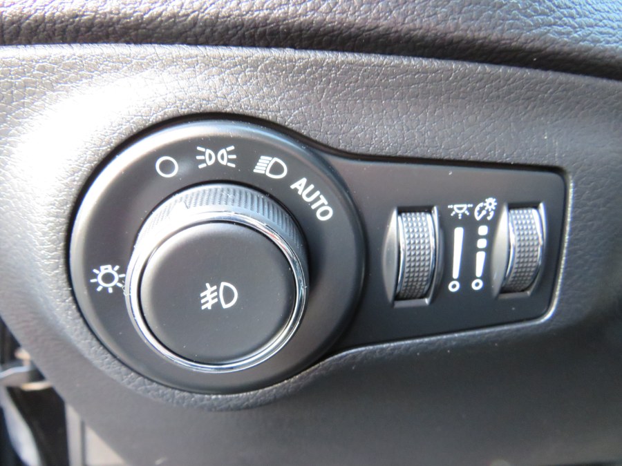 2019 Jeep Compass Latitude 4x4, available for sale in Middle Village, New York | Road Masters II INC. Middle Village, New York 2019 Jeep Compass Latitude 4x4, available for sale in Middle Village, New York | Road Masters II INC. Middle Village, New York