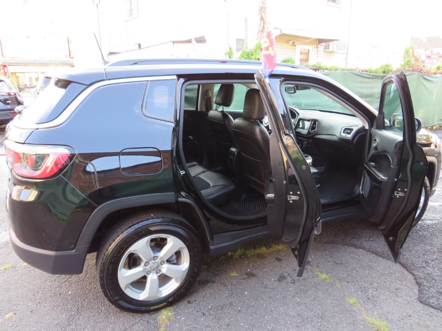 2019 Jeep Compass Latitude 4x4, available for sale in Middle Village, New York | Road Masters II INC. Middle Village, New York 2019 Jeep Compass Latitude 4x4, available for sale in Middle Village, New York | Road Masters II INC. Middle Village, New York