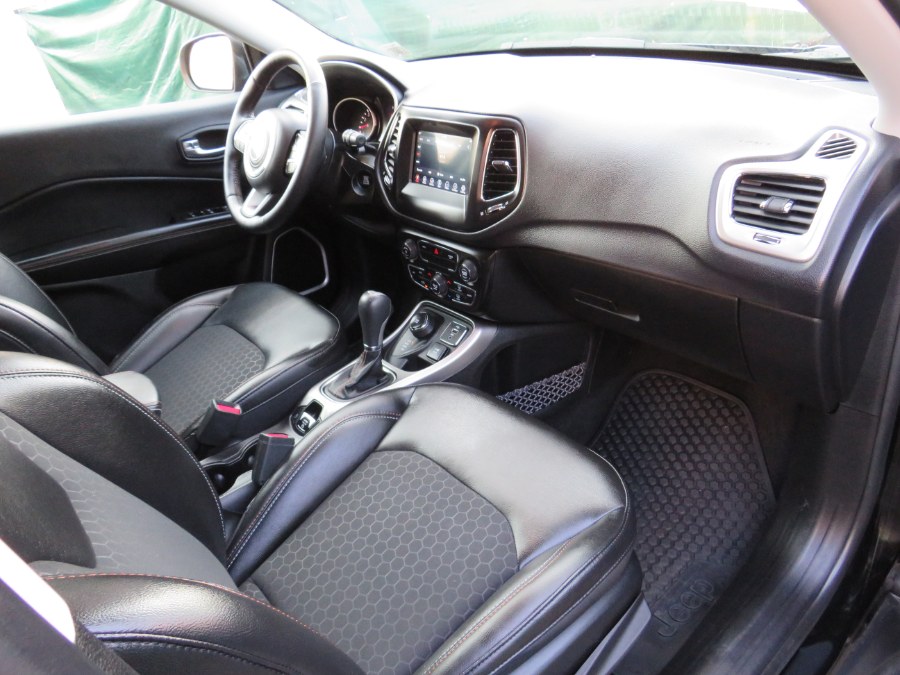 2019 Jeep Compass Latitude 4x4, available for sale in Middle Village, New York | Road Masters II INC. Middle Village, New York 2019 Jeep Compass Latitude 4x4, available for sale in Middle Village, New York | Road Masters II INC. Middle Village, New York