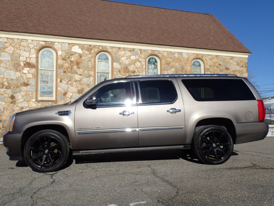 Used Cadillac Escalade ESV AWD 4dr Luxury 2013 | Eagleville Motors. Storrs, Connecticut Used Cadillac Escalade ESV AWD 4dr Luxury 2013 | Eagleville Motors. Storrs, Connecticut