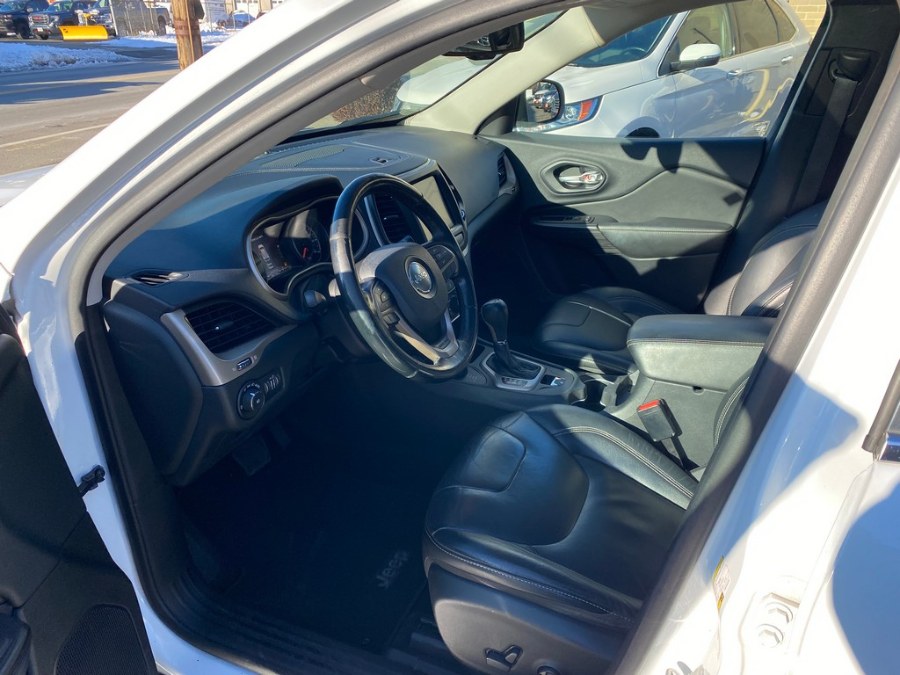 2015 Jeep Cherokee 4WD 4dr Limited, available for sale in West Springfield, Massachusetts | Union Street Auto Sales. West Springfield, Massachusetts 2015 Jeep Cherokee 4WD 4dr Limited, available for sale in West Springfield, Massachusetts | Union Street Auto Sales. West Springfield, Massachusetts