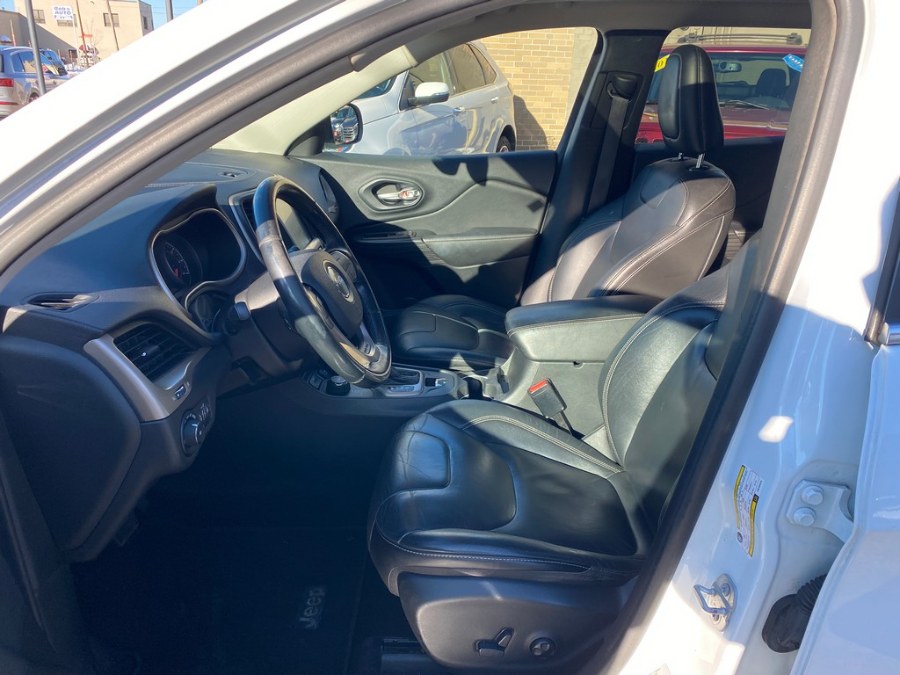 2015 Jeep Cherokee 4WD 4dr Limited, available for sale in West Springfield, Massachusetts | Union Street Auto Sales. West Springfield, Massachusetts 2015 Jeep Cherokee 4WD 4dr Limited, available for sale in West Springfield, Massachusetts | Union Street Auto Sales. West Springfield, Massachusetts