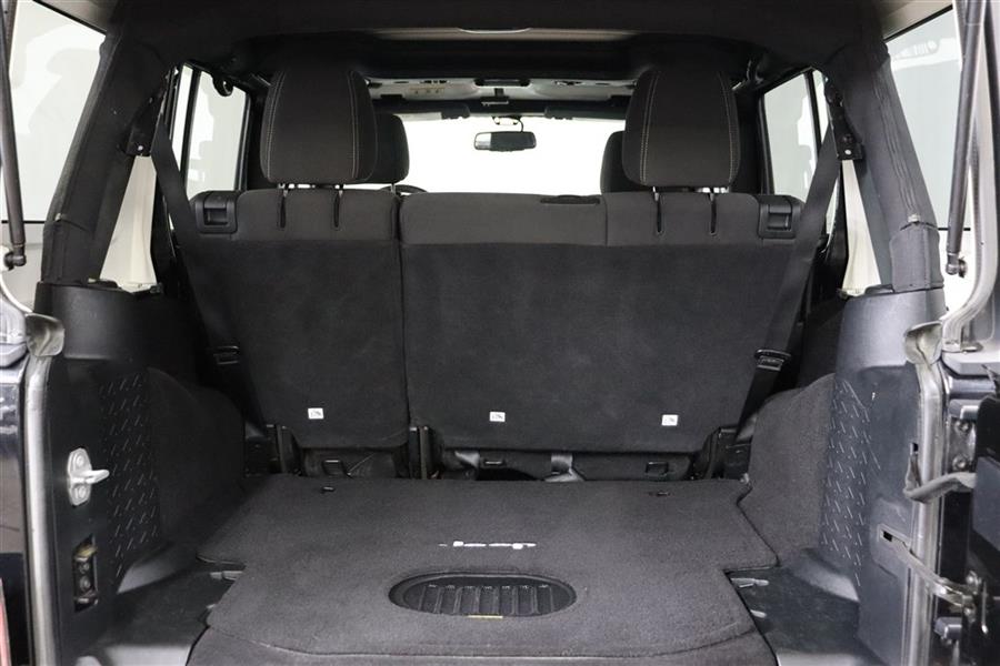 2016 Jeep Wrangler Unlimited RUBICON, available for sale in Paterson, New Jersey | Fast Track Motors. Paterson, New Jersey 2016 Jeep Wrangler Unlimited RUBICON, available for sale in Paterson, New Jersey | Fast Track Motors. Paterson, New Jersey