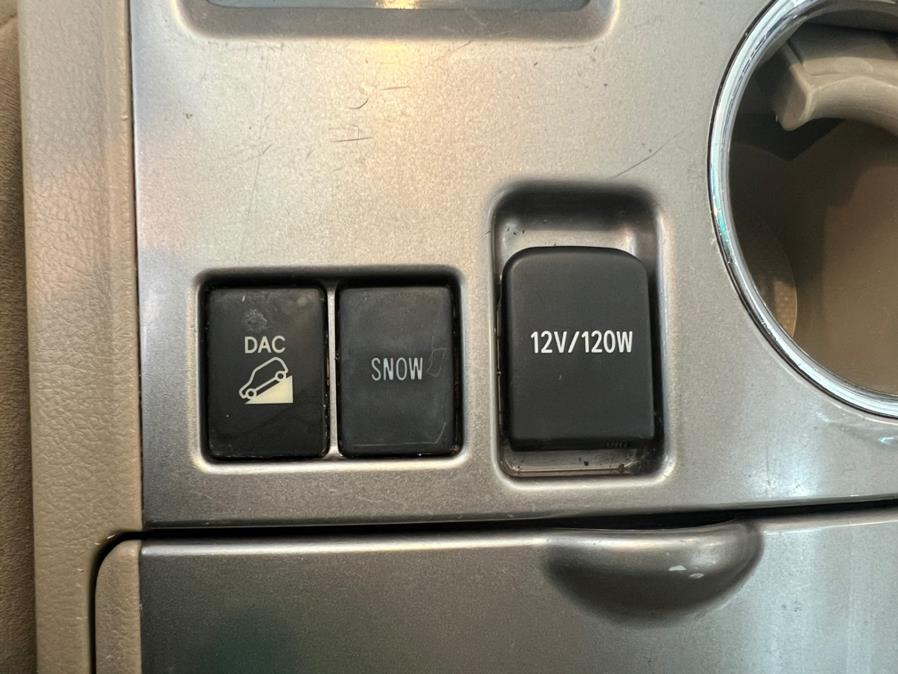 2012 Toyota Highlander 4WD 4dr V6 (Natl), available for sale in West Hartford, Connecticut | AutoMax. West Hartford, Connecticut 2012 Toyota Highlander 4WD 4dr V6 (Natl), available for sale in West Hartford, Connecticut | AutoMax. West Hartford, Connecticut