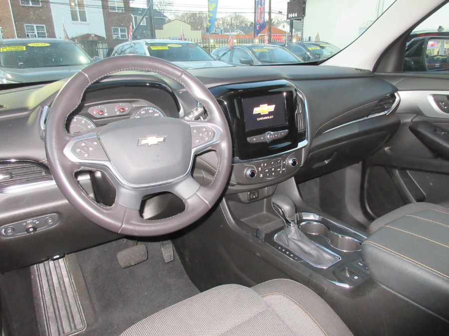 Used Chevrolet Traverse AWD 4dr LT Cloth w/2FL 2021 | Route 27 Auto Mall. Linden, New Jersey Used Chevrolet Traverse AWD 4dr LT Cloth w/2FL 2021 | Route 27 Auto Mall. Linden, New Jersey