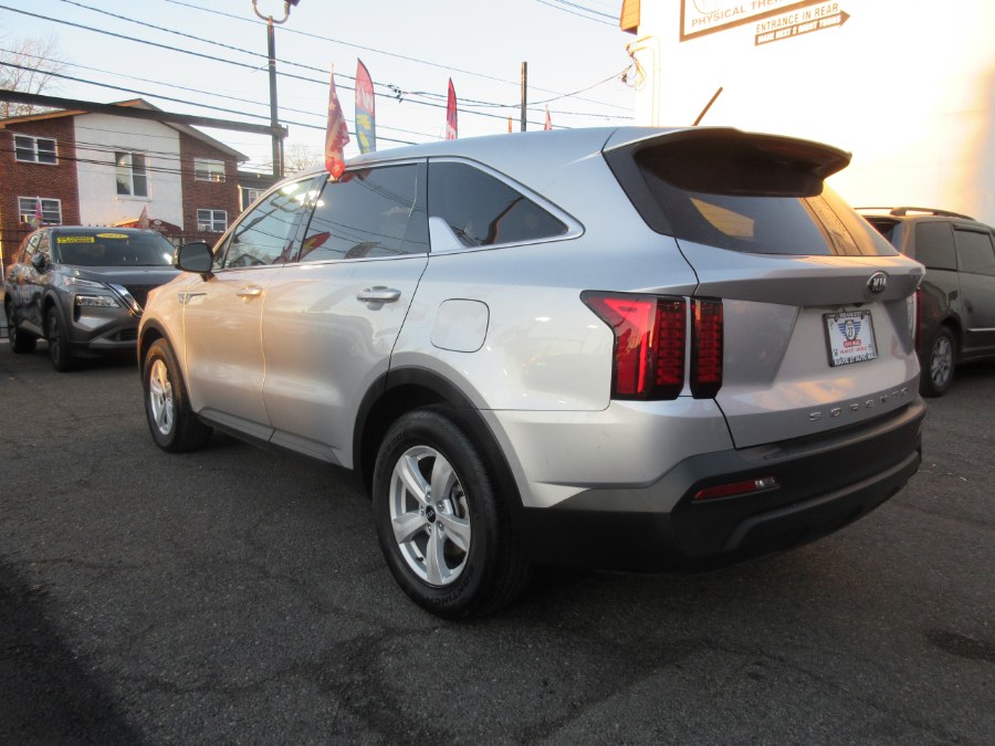 2021 Kia Sorento LX FWD, available for sale in Linden, New Jersey | Route 27 Auto Mall. Linden, New Jersey 2021 Kia Sorento LX FWD, available for sale in Linden, New Jersey | Route 27 Auto Mall. Linden, New Jersey