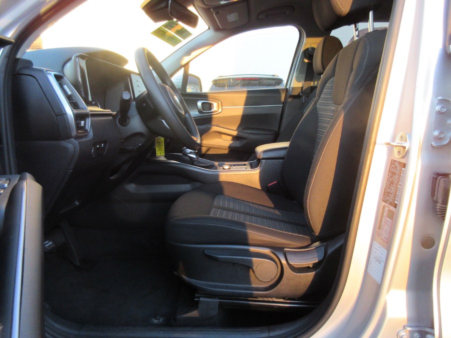 2021 Kia Sorento LX FWD, available for sale in Linden, New Jersey | Route 27 Auto Mall. Linden, New Jersey 2021 Kia Sorento LX FWD, available for sale in Linden, New Jersey | Route 27 Auto Mall. Linden, New Jersey