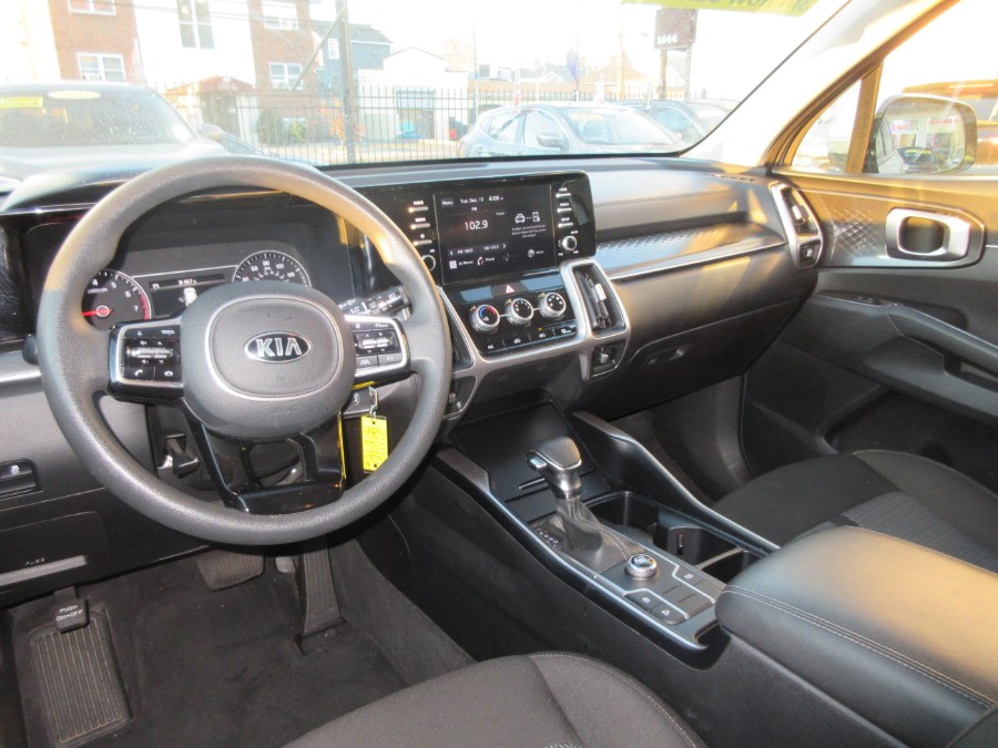 2021 Kia Sorento LX FWD, available for sale in Linden, New Jersey | Route 27 Auto Mall. Linden, New Jersey 2021 Kia Sorento LX FWD, available for sale in Linden, New Jersey | Route 27 Auto Mall. Linden, New Jersey