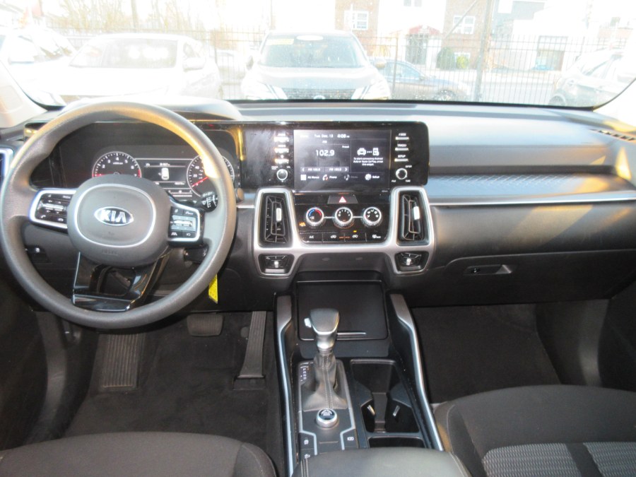 2021 Kia Sorento LX FWD, available for sale in Linden, New Jersey | Route 27 Auto Mall. Linden, New Jersey 2021 Kia Sorento LX FWD, available for sale in Linden, New Jersey | Route 27 Auto Mall. Linden, New Jersey