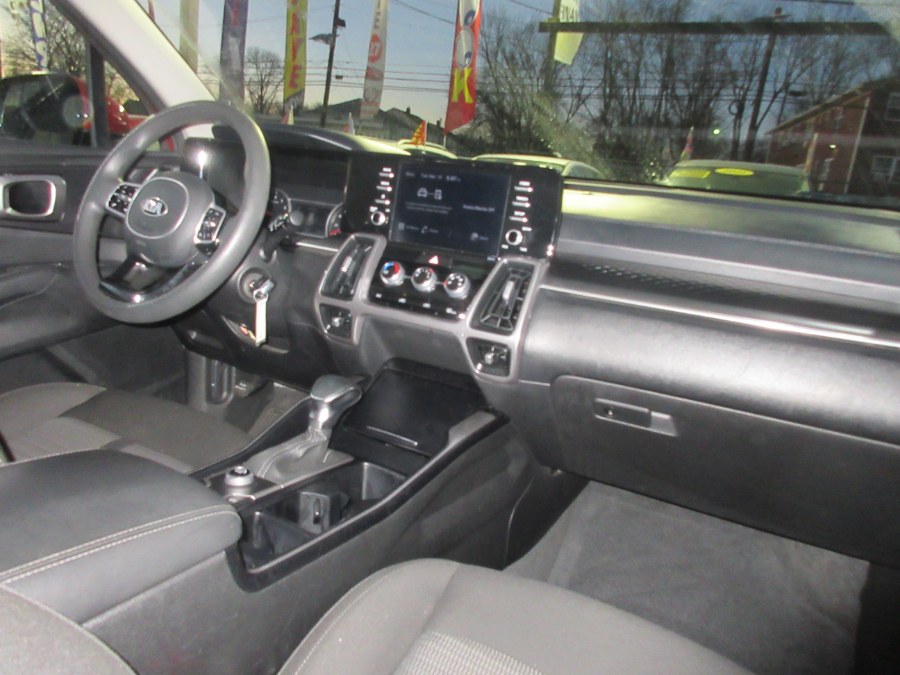 2021 Kia Sorento LX FWD, available for sale in Linden, New Jersey | Route 27 Auto Mall. Linden, New Jersey 2021 Kia Sorento LX FWD, available for sale in Linden, New Jersey | Route 27 Auto Mall. Linden, New Jersey