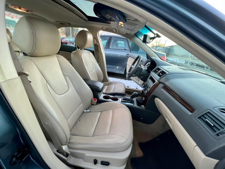 2012 Ford Fusion 4dr Sdn SEL FWD, available for sale in Wallingford, Connecticut | Wallingford Auto Center LLC. Wallingford, Connecticut 2012 Ford Fusion 4dr Sdn SEL FWD, available for sale in Wallingford, Connecticut | Wallingford Auto Center LLC. Wallingford, Connecticut