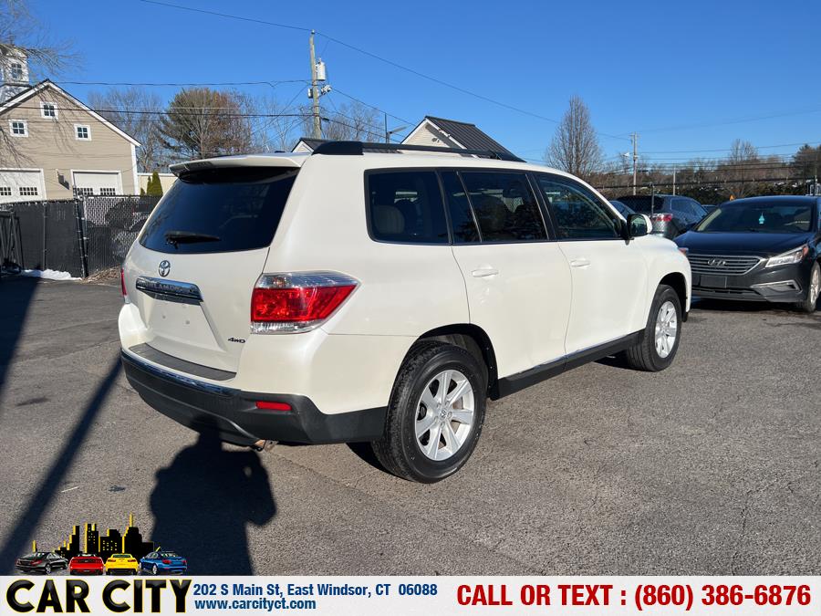 2013 Toyota Highlander 4WD 4dr V6 SE (Natl), available for sale in East Windsor, Connecticut | Car City LLC. East Windsor, Connecticut 2013 Toyota Highlander 4WD 4dr V6 SE (Natl), available for sale in East Windsor, Connecticut | Car City LLC. East Windsor, Connecticut