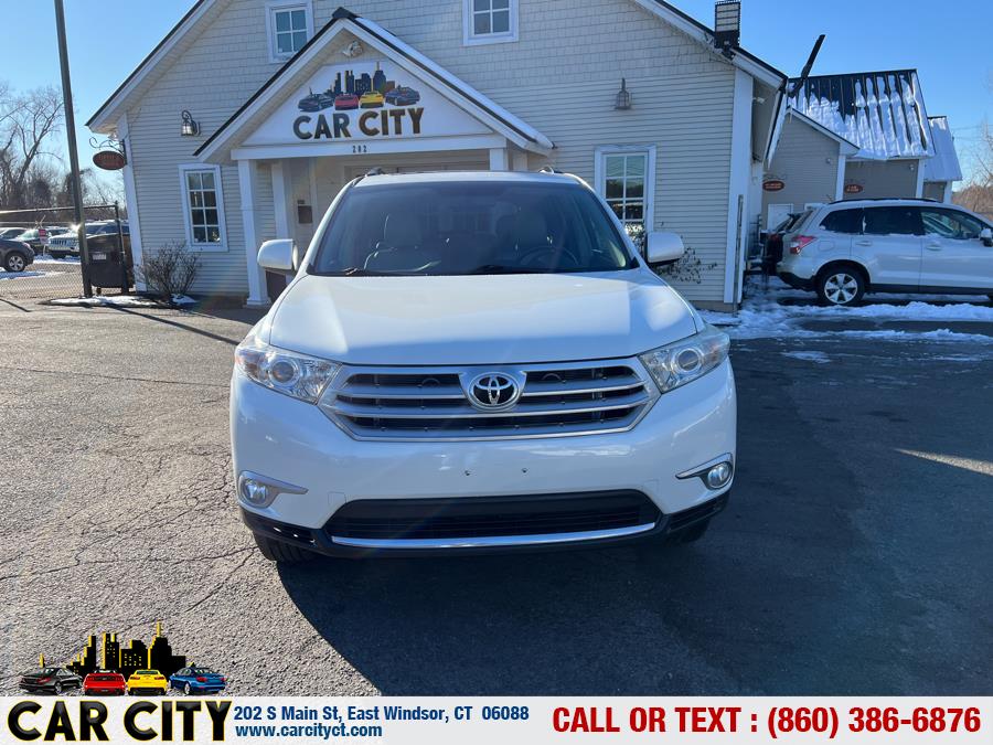 2013 Toyota Highlander 4WD 4dr V6 SE (Natl), available for sale in East Windsor, Connecticut | Car City LLC. East Windsor, Connecticut 2013 Toyota Highlander 4WD 4dr V6 SE (Natl), available for sale in East Windsor, Connecticut | Car City LLC. East Windsor, Connecticut