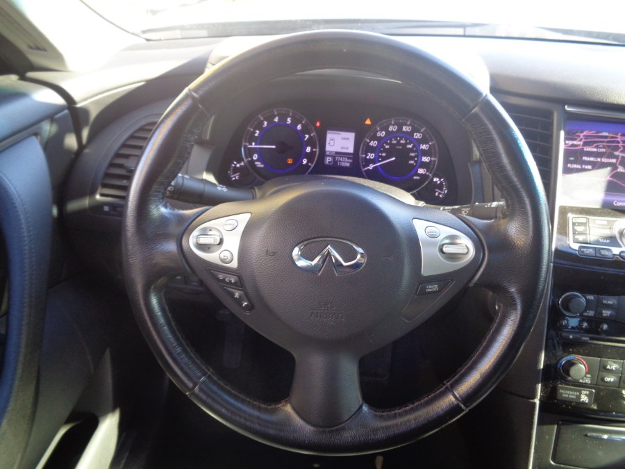 2017 INFINITI QX70 LOW MILES!. CLEAN CARFAX!, available for sale in Elmont, New York | Sunrise of Elmont. Elmont, New York 2017 INFINITI QX70 LOW MILES!. CLEAN CARFAX!, available for sale in Elmont, New York | Sunrise of Elmont. Elmont, New York