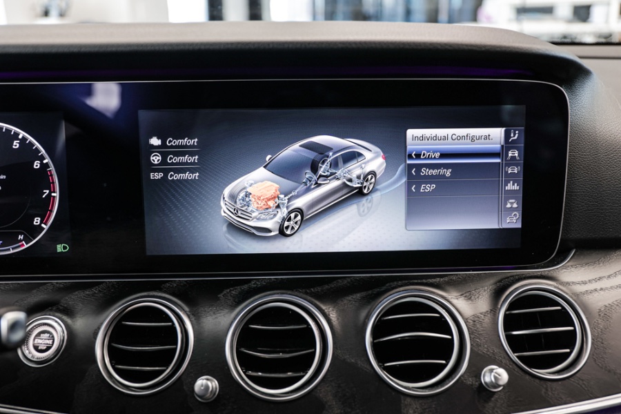 2018 Mercedes-Benz E-Class E 300 4MATIC Sedan, available for sale in ELMONT, New York | 26 Motors Long Island. ELMONT, New York 2018 Mercedes-Benz E-Class E 300 4MATIC Sedan, available for sale in ELMONT, New York | 26 Motors Long Island. ELMONT, New York
