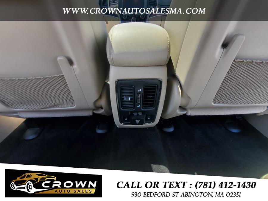 2014 Jeep Grand Cherokee 4WD 4dr Limited, available for sale in Abington, Massachusetts | Crown Auto Sales. Abington, Massachusetts 2014 Jeep Grand Cherokee 4WD 4dr Limited, available for sale in Abington, Massachusetts | Crown Auto Sales. Abington, Massachusetts