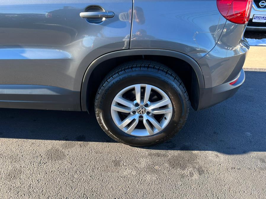 2016 Volkswagen Tiguan 2WD 4dr Auto S, available for sale in East Windsor, Connecticut | Century Auto And Truck. East Windsor, Connecticut 2016 Volkswagen Tiguan 2WD 4dr Auto S, available for sale in East Windsor, Connecticut | Century Auto And Truck. East Windsor, Connecticut