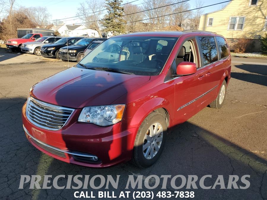 2016 Chrysler Town & Country 4dr Wgn Touring, available for sale in Branford, Connecticut | Precision Motor Cars LLC. Branford, Connecticut