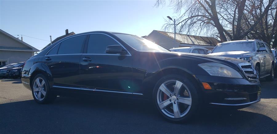 2010 Mercedes-Benz S-Class 4dr Sdn S550 4MATIC, available for sale in Little Ferry, New Jersey | Victoria Preowned Autos Inc. Little Ferry, New Jersey 2010 Mercedes-Benz S-Class 4dr Sdn S550 4MATIC, available for sale in Little Ferry, New Jersey | Victoria Preowned Autos Inc. Little Ferry, New Jersey