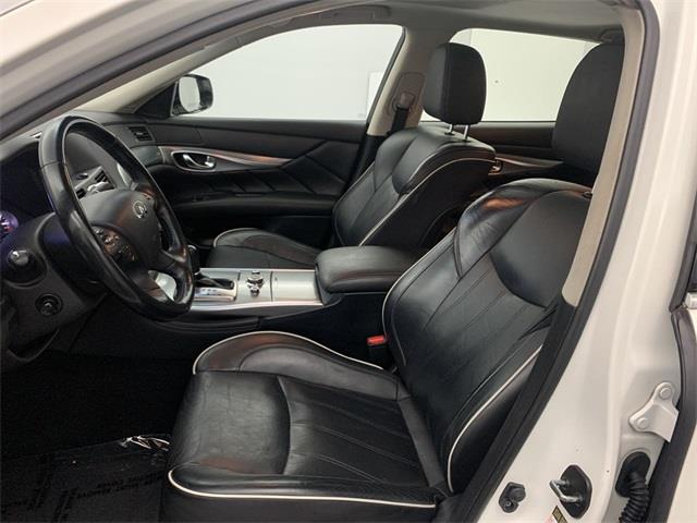 Used Infiniti Q70l 3.7X 2017 | Eastchester Motor Cars. Bronx, New York Used Infiniti Q70l 3.7X 2017 | Eastchester Motor Cars. Bronx, New York