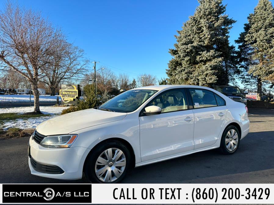 2014 Volkswagen Jetta Sedan 4dr Man SE w/Connectivity/Sunroof PZEV, available for sale in East Windsor, Connecticut | Central A/S LLC. East Windsor, Connecticut 2014 Volkswagen Jetta Sedan 4dr Man SE w/Connectivity/Sunroof PZEV, available for sale in East Windsor, Connecticut | Central A/S LLC. East Windsor, Connecticut