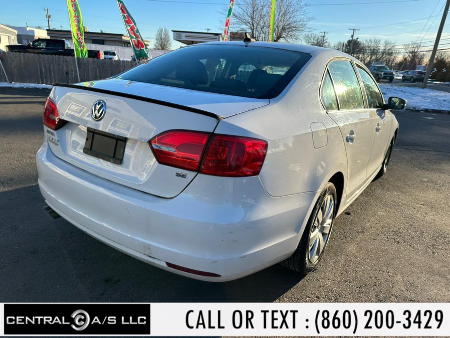 2014 Volkswagen Jetta Sedan 4dr Man SE w/Connectivity/Sunroof PZEV, available for sale in East Windsor, Connecticut | Central A/S LLC. East Windsor, Connecticut 2014 Volkswagen Jetta Sedan 4dr Man SE w/Connectivity/Sunroof PZEV, available for sale in East Windsor, Connecticut | Central A/S LLC. East Windsor, Connecticut