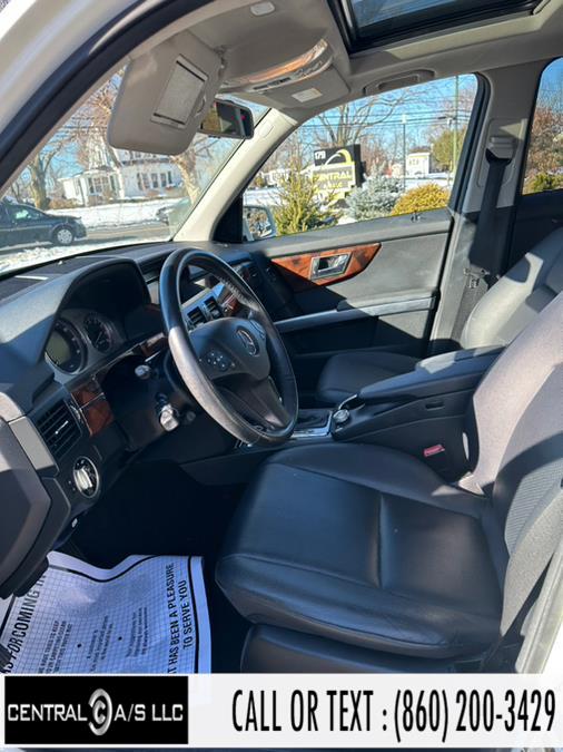 2011 Mercedes-Benz GLK-Class 4MATIC 4dr GLK350, available for sale in East Windsor, Connecticut | Central A/S LLC. East Windsor, Connecticut 2011 Mercedes-Benz GLK-Class 4MATIC 4dr GLK350, available for sale in East Windsor, Connecticut | Central A/S LLC. East Windsor, Connecticut