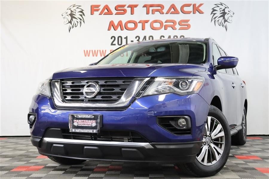2018 Nissan Pathfinder SV, available for sale in Paterson, New Jersey | Fast Track Motors. Paterson, New Jersey