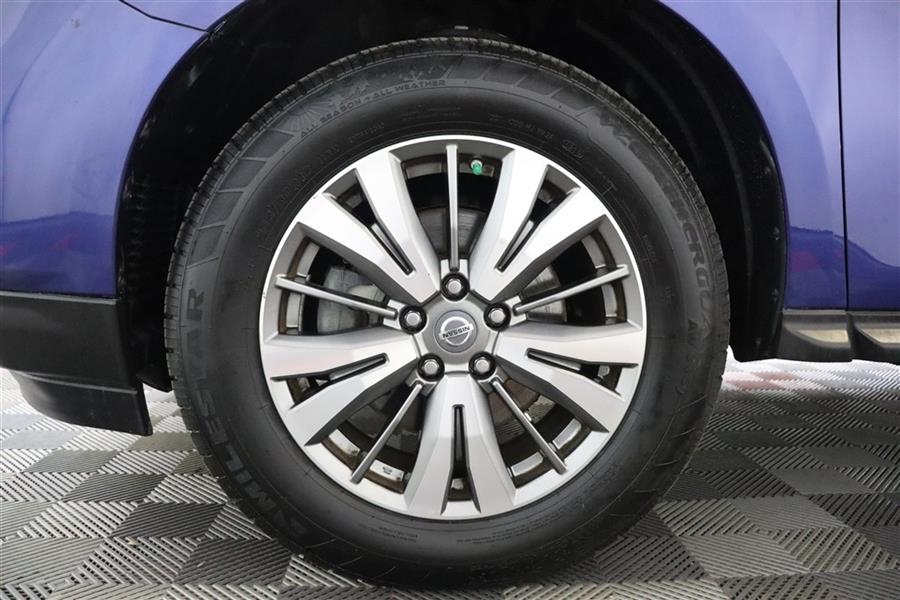 2018 Nissan Pathfinder SV, available for sale in Paterson, New Jersey | Fast Track Motors. Paterson, New Jersey 2018 Nissan Pathfinder SV, available for sale in Paterson, New Jersey | Fast Track Motors. Paterson, New Jersey