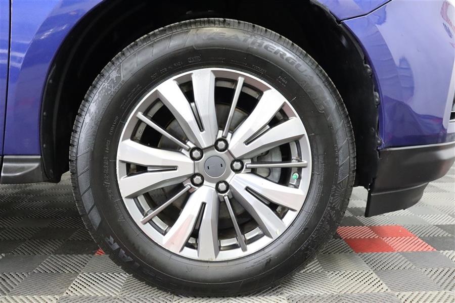 2018 Nissan Pathfinder SV, available for sale in Paterson, New Jersey | Fast Track Motors. Paterson, New Jersey 2018 Nissan Pathfinder SV, available for sale in Paterson, New Jersey | Fast Track Motors. Paterson, New Jersey
