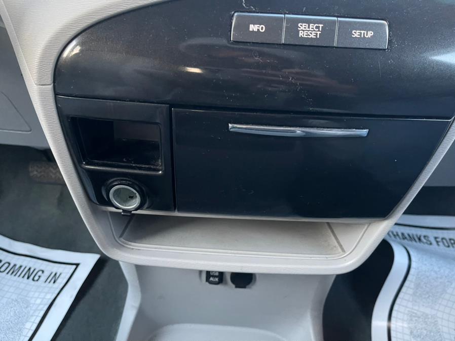 2014 Toyota Sienna 5dr 7-Pass Van V6 LE AWD (Natl), available for sale in Irvington, New Jersey | Elis Motors Corp. Irvington, New Jersey 2014 Toyota Sienna 5dr 7-Pass Van V6 LE AWD (Natl), available for sale in Irvington, New Jersey | Elis Motors Corp. Irvington, New Jersey