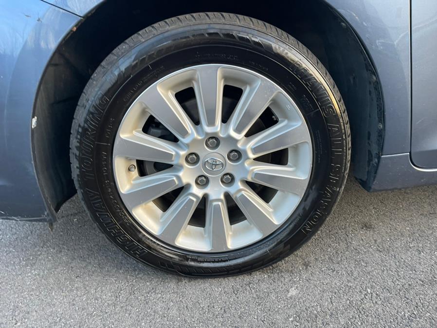 2014 Toyota Sienna 5dr 7-Pass Van V6 LE AWD (Natl), available for sale in Irvington, New Jersey | Elis Motors Corp. Irvington, New Jersey 2014 Toyota Sienna 5dr 7-Pass Van V6 LE AWD (Natl), available for sale in Irvington, New Jersey | Elis Motors Corp. Irvington, New Jersey