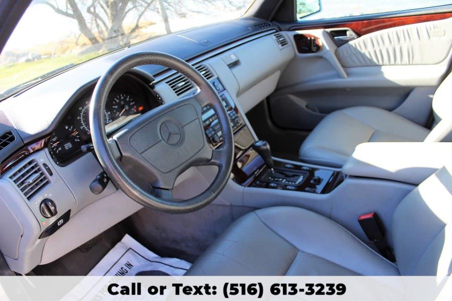1997 Mercedes-Benz E-Class 4dr Sdn 3.2L, available for sale in Great Neck, New York | Great Neck Car Buyers & Sellers. Great Neck, New York 1997 Mercedes-Benz E-Class 4dr Sdn 3.2L, available for sale in Great Neck, New York | Great Neck Car Buyers & Sellers. Great Neck, New York