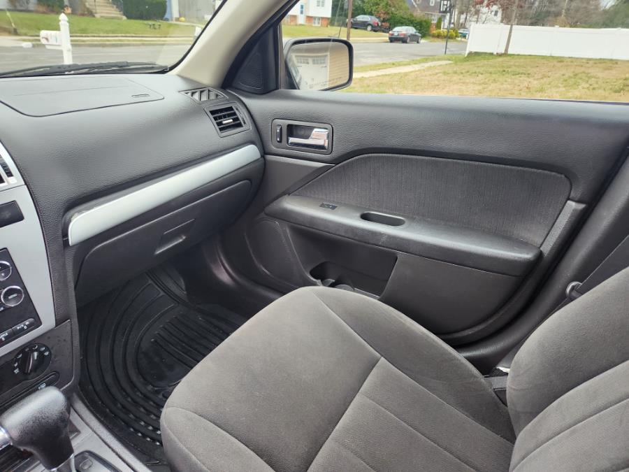 2008 Mercury Milan 4dr Sdn I4 FWD, available for sale in West Babylon, New York | SGM Auto Sales. West Babylon, New York 2008 Mercury Milan 4dr Sdn I4 FWD, available for sale in West Babylon, New York | SGM Auto Sales. West Babylon, New York