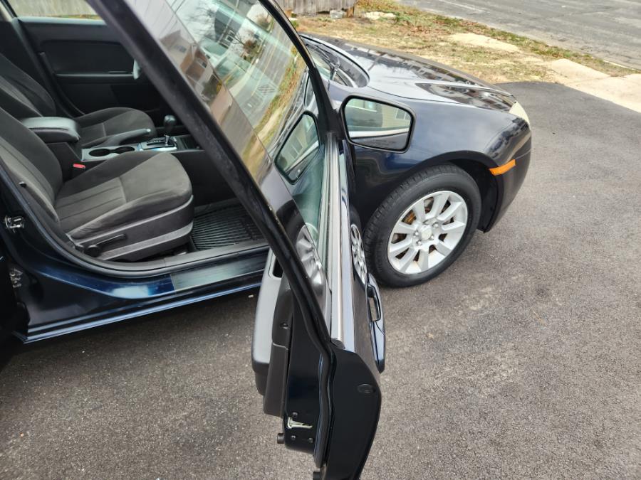 2008 Mercury Milan 4dr Sdn I4 FWD, available for sale in West Babylon, New York | SGM Auto Sales. West Babylon, New York 2008 Mercury Milan 4dr Sdn I4 FWD, available for sale in West Babylon, New York | SGM Auto Sales. West Babylon, New York