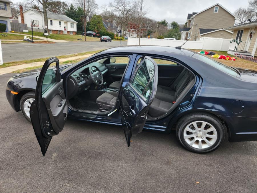 2008 Mercury Milan 4dr Sdn I4 FWD, available for sale in West Babylon, New York | SGM Auto Sales. West Babylon, New York 2008 Mercury Milan 4dr Sdn I4 FWD, available for sale in West Babylon, New York | SGM Auto Sales. West Babylon, New York