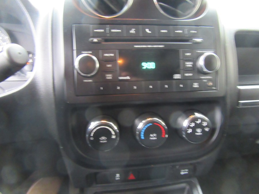 2016 Jeep Patriot 4WD 4dr Sport, available for sale in Little Ferry, New Jersey | Royalty Auto Sales. Little Ferry, New Jersey 2016 Jeep Patriot 4WD 4dr Sport, available for sale in Little Ferry, New Jersey | Royalty Auto Sales. Little Ferry, New Jersey