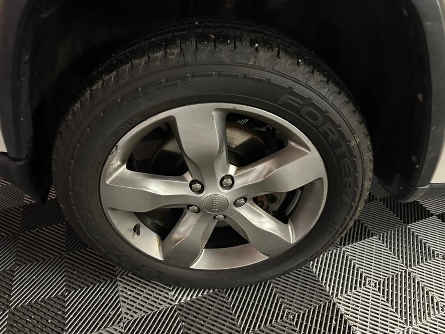 2012 Jeep Grand Cherokee 4WD 4dr Overland, available for sale in West Babylon , New York | MP Motors Inc. West Babylon , New York 2012 Jeep Grand Cherokee 4WD 4dr Overland, available for sale in West Babylon , New York | MP Motors Inc. West Babylon , New York