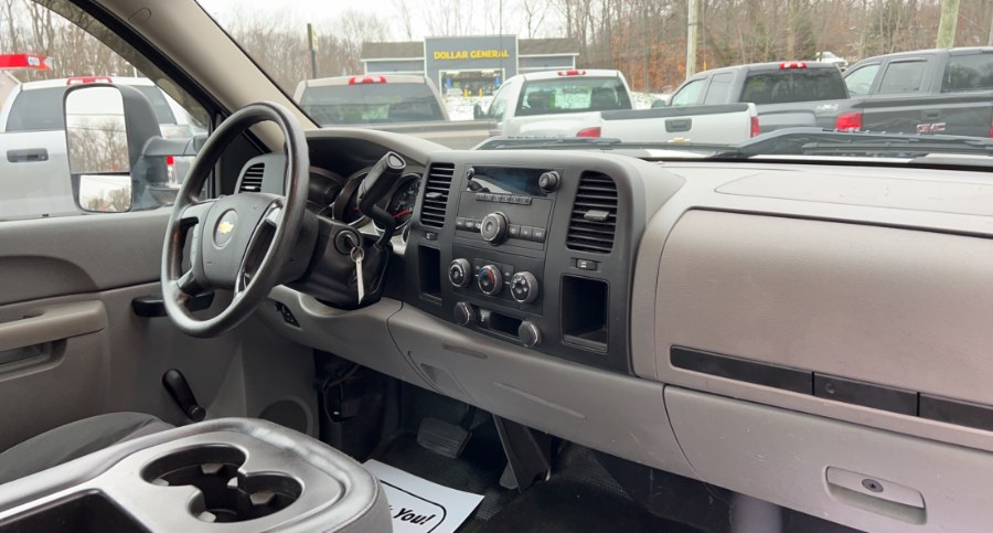2013 Chevrolet Silverado 2500HD 2WD Reg Cab 133.7" Work Truck, available for sale in Waterbury, Connecticut | West End Automotive Center. Waterbury, Connecticut 2013 Chevrolet Silverado 2500HD 2WD Reg Cab 133.7" Work Truck, available for sale in Waterbury, Connecticut | West End Automotive Center. Waterbury, Connecticut