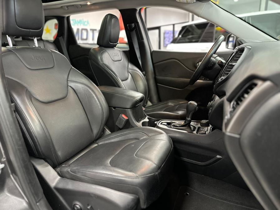 2019 Jeep Cherokee Limited Limited 4x4, available for sale in Hollis, New York | Jamaica 26 Motors. Hollis, New York