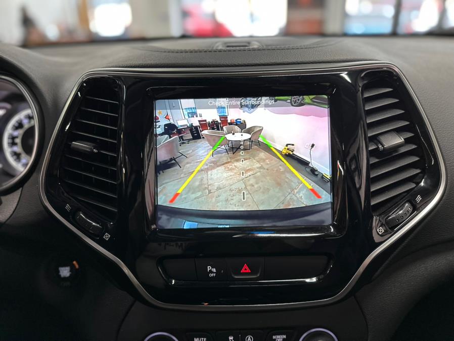 2019 Jeep Cherokee Limited Limited 4x4, available for sale in Hollis, New York | Jamaica 26 Motors. Hollis, New York 2019 Jeep Cherokee Limited Limited 4x4, available for sale in Hollis, New York | Jamaica 26 Motors. Hollis, New York