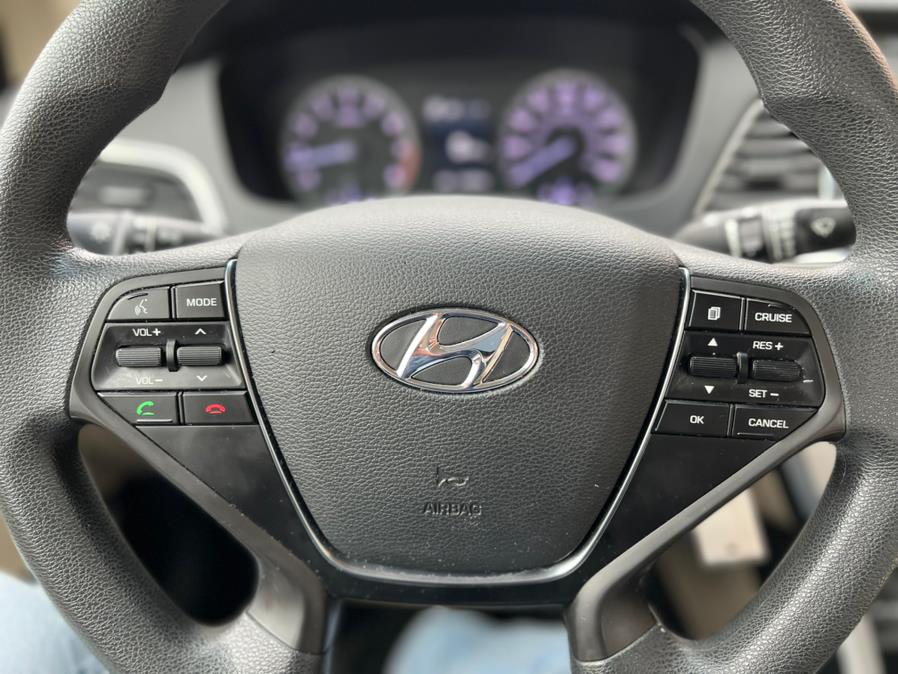 2015 Hyundai Sonata 4dr Sdn 2.4L SE, available for sale in Springfield, Massachusetts | Jordan Auto Sales. Springfield, Massachusetts 2015 Hyundai Sonata 4dr Sdn 2.4L SE, available for sale in Springfield, Massachusetts | Jordan Auto Sales. Springfield, Massachusetts