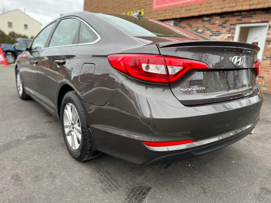 2015 Hyundai Sonata 4dr Sdn 2.4L SE, available for sale in Springfield, Massachusetts | Jordan Auto Sales. Springfield, Massachusetts 2015 Hyundai Sonata 4dr Sdn 2.4L SE, available for sale in Springfield, Massachusetts | Jordan Auto Sales. Springfield, Massachusetts