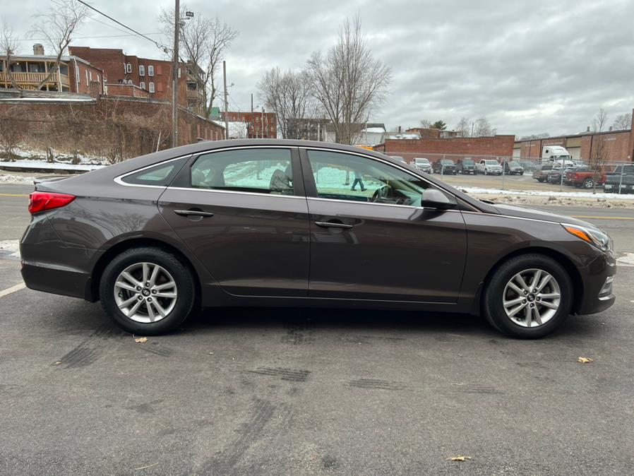 2015 Hyundai Sonata 4dr Sdn 2.4L SE, available for sale in Springfield, Massachusetts | Jordan Auto Sales. Springfield, Massachusetts 2015 Hyundai Sonata 4dr Sdn 2.4L SE, available for sale in Springfield, Massachusetts | Jordan Auto Sales. Springfield, Massachusetts