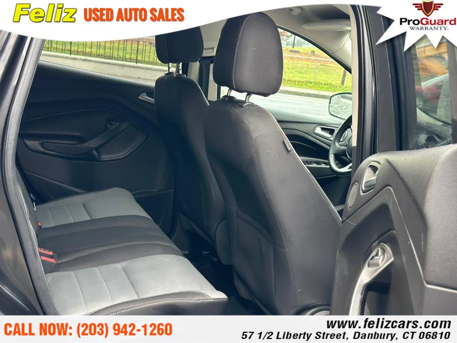 2014 Ford Escape 4WD 4dr SE, available for sale in Danbury, Connecticut | Feliz Used Auto Sales. Danbury, Connecticut