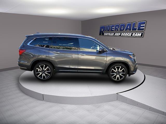 Used Honda Pilot Touring 2019 | Eastchester Motor Cars. Bronx, New York Used Honda Pilot Touring 2019 | Eastchester Motor Cars. Bronx, New York