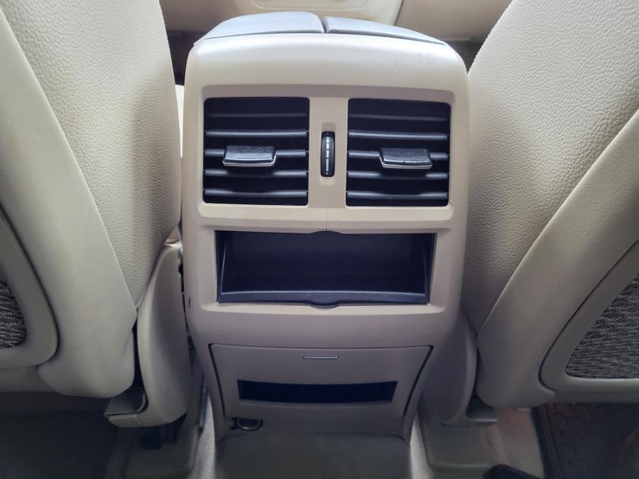 2016 Mercedes-Benz GL 4MATIC 4dr GL 450, available for sale in Newark, New Jersey | Champion Auto Sales. Newark, New Jersey 2016 Mercedes-Benz GL 4MATIC 4dr GL 450, available for sale in Newark, New Jersey | Champion Auto Sales. Newark, New Jersey